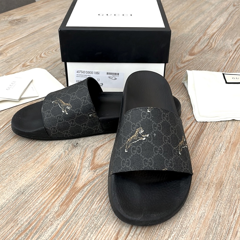 Authentic Gucci Men's GG Supreme Tiger Slide Sandals - Men’s Size 12